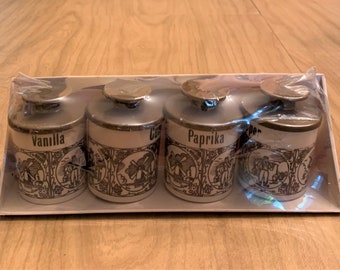 Vintage spice rack - never used - 4 plastic jars with lids - Israel - unopened package