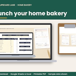 Könnte beinhalten: Ein digitaler Planer für eine Hausbäckerei auf einem Laptop-Bildschirm und einem Klemmbrett. Der Bildschirm zeigt eine Tabelle zur Berechnung von Chargenkosten und Auftragsverfolgung sowie eine druckbare Rechnungsvorlage.