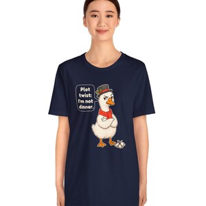 Christmas Goose Shirt, Funny Christmas Carol Tee, English Teacher Gift, Book Lover Gift, Cute Goose Lover Holiday Shirt, Chibi Watercolor bild 13