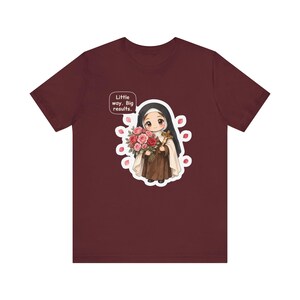 Camiseta de Santa Teresa de Lisieux, regalo para amantes de las rosas, pequeños pasos, grandes resultados, camiseta para la Confirmación, madres católicas y jardineros de rosas. imagen 8