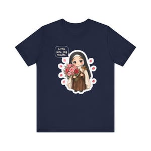 Camiseta de Santa Teresa de Lisieux, regalo para amantes de las rosas, pequeños pasos, grandes resultados, camiseta para la Confirmación, madres católicas y jardineros de rosas. imagen 7