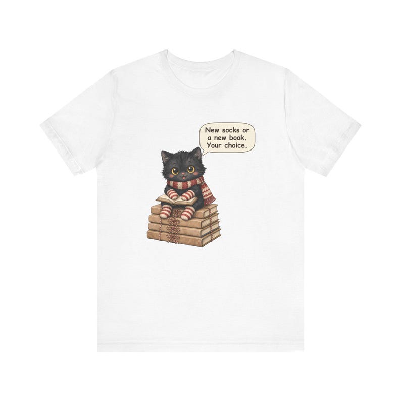 Yule Cat Shirt, Reader Christmas Gift, New Socks or a New Book, Tee for Librarians, English Teachers and Christmas Book Flood Fans afbeelding 1