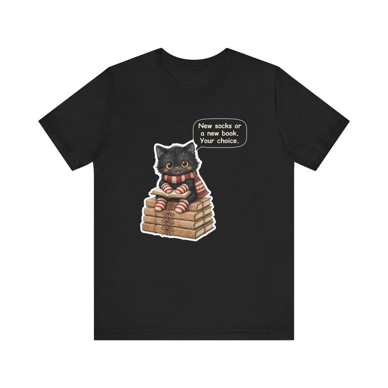 Yule Cat Shirt, Reader Christmas Gift, New Socks or a New Book, Tee for Librarians, English Teachers and Christmas Book Flood Fans afbeelding 2