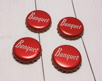 RED Banquet Coors Magnet, Beer Cap Magnet,Coors Magnet, Beer Magnets,  Fridge Magnets, Gift for Beer Lovers, Gift for Beer Drinkers, Banquet