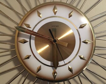 STARBURST CLOCK by Welby MINT early 1960's with original tags and box
