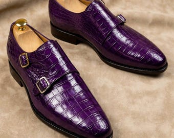 Koningspaarse krokodillenleren dubbele monkstrap schoenen voor heren, paarse exotische leren loafers, luxe monkstrap geklede schoenen, handgemaakte formele trouwschoenen