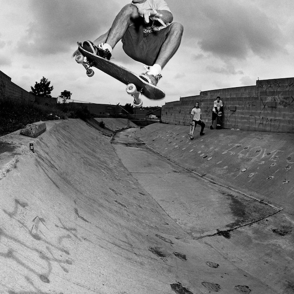 Matt Hensley Skateboarding Photo - J Grant Brittain