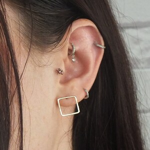 Square Stud Earrings, 14k Solid Gold Square Earrings, Minimalist Gold Stud Earring, Dainty Square Stud Earrings, Gold Square Outline Studs