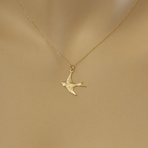 Solid Gold Bird Necklace, Solid 14k Gold Sparrow Necklace, Delicate Flying Sparrow Bird Necklace, Solid 14k Gold Bird Necklace, Bird Jewelry