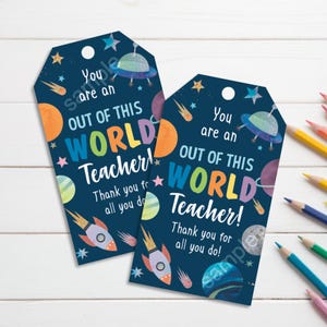Lehrer Wertschätzung Geschenkanhänger | Nicht von dieser Welt Lehrer | Mit Planeten | Printable Tag | 5cm x 9cm | Sofort Download