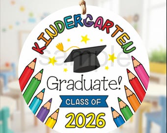 Graduado de jardín de infantes 2026 / Etiqueta de regalo redonda / Tamaño de 2 pulgadas / Formato JPG / Imprimible / ¡Descarga instantánea!