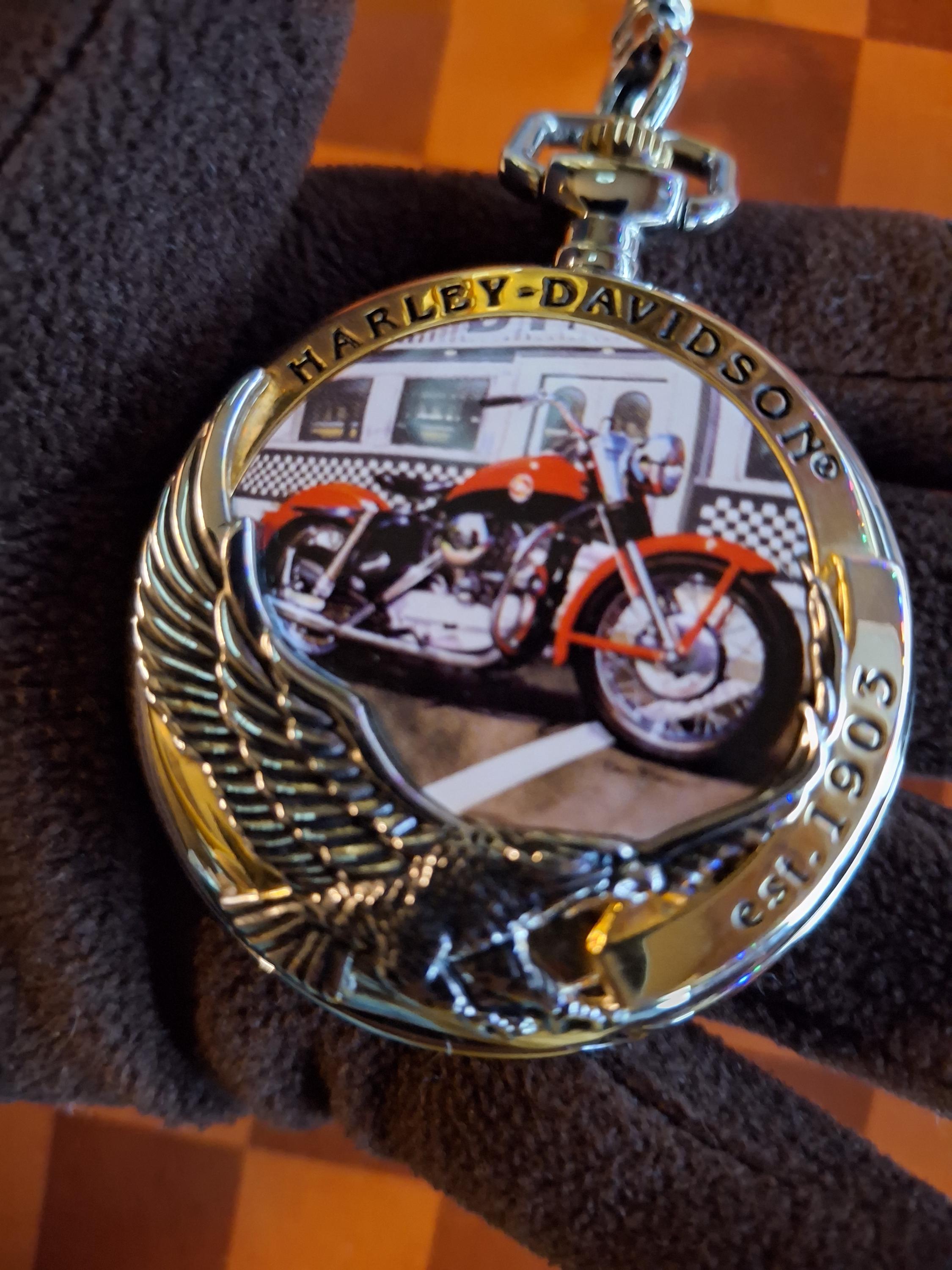 Harley-Davidsonの時計 Harley Davidson 1957 Sportster Pocket Watch Franklin Mint New
