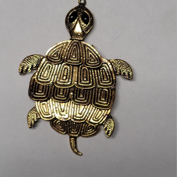 CLEARANCE Hinged Turtle Pendant   - Set of 1 -   - Chunky Necklaces -