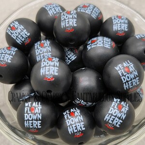 I 20mm Negro Mate Todos flotamos Impresión en cuentas de perlas mate - Collares gruesos - Conjunto de 10 - Halloween, Terror, Payaso de alcantarillado