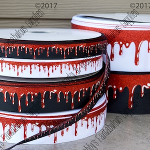 3D Blut tropfen - roter Glitzer auf schwarz oder weiß - US Designer Bedrucktes Band - 1 Meter Horrorfilm, Blut Splatter, Slasher -7/8, 1,5 oder 3 Zoll