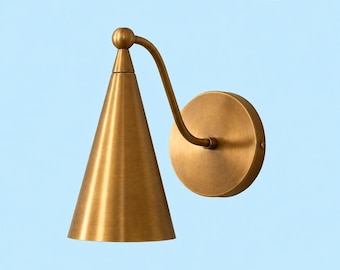 Aplique de pared de latón, estilo italiano de mediados de siglo, de los años 50, 5 x 10 pulgadas.