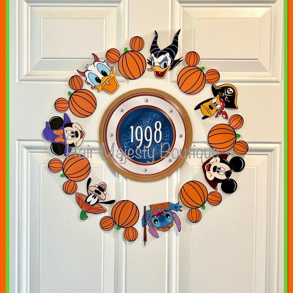 Fab Friends Halloween Magnet Wreath for Cruise Door