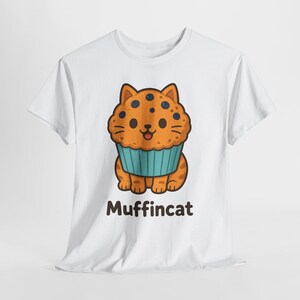 Blueberry Muffin Cat T-Shirt, Cottagecore Muffin Shirt, Baker Gift, Cute Foodie Cat Tee, Cat Lover Gift, Unisex Bakery Cat Shirt, Muffincat Bild 6