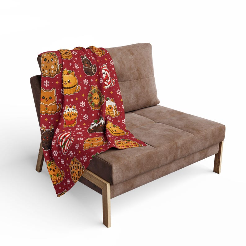 Couverture de Noël pour chats, adorables chats confectionnés à partir de gâteaux de Noël, plaid en polaire rouge, cadeau festif pour les amoureux des chats, couverture douillette pour canapé, imprimée au Royaume-Uni image 4