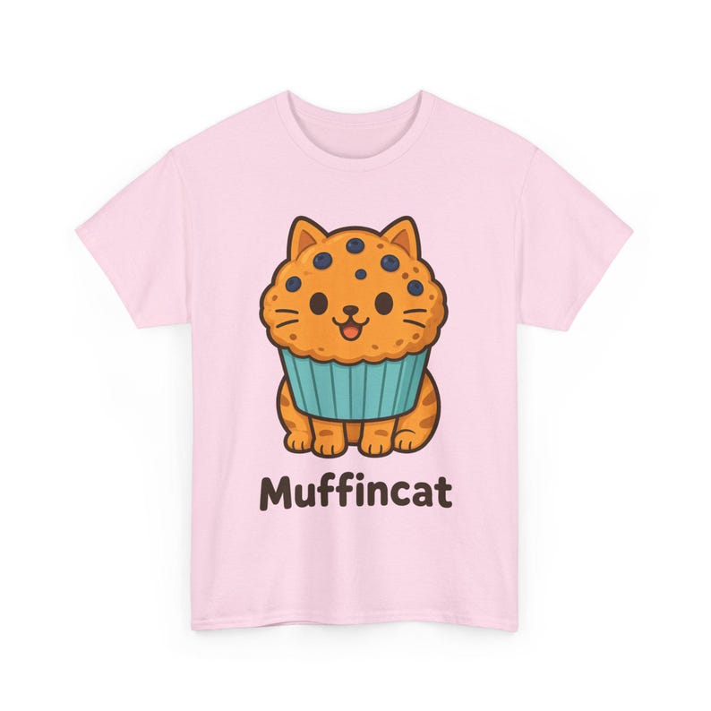 Blueberry Muffin Cat T-Shirt, Cottagecore Muffin Shirt, Baker Gift, Cute Foodie Cat Tee, Cat Lover Gift, Unisex Bakery Cat Shirt, Muffincat Bild 5