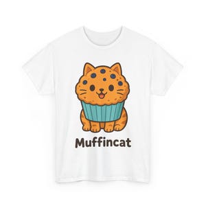 Blueberry Muffin Cat T-Shirt, Cottagecore Muffin Shirt, Baker Gift, Cute Foodie Cat Tee, Cat Lover Gift, Unisex Bakery Cat Shirt, Muffincat Bild 1