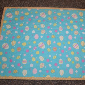 Easter Tablerunner - Reversible - Turquoise with eggs/Yellow