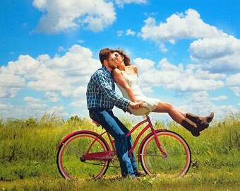 Custom Wedding Guest Book Puzzle from your engagement photo.  Turn your photo into a puzzle guestbook.