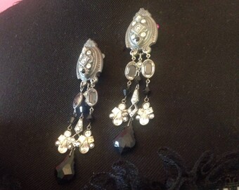 Bakelite Earrings Vintage 1930s Floral Motif Clip on Earrings Jewellery Earrings Clip-On Earrings 