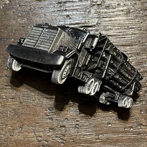 Vintage buckle Tractor Trailer Log Cartier Truck figural pewter colored belt buckle 1980 made in USA