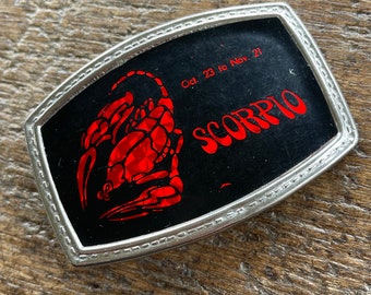 Vintage buckle Scorpio Scorpion Zodiac Holographic 3D design silver colored base belt buckle