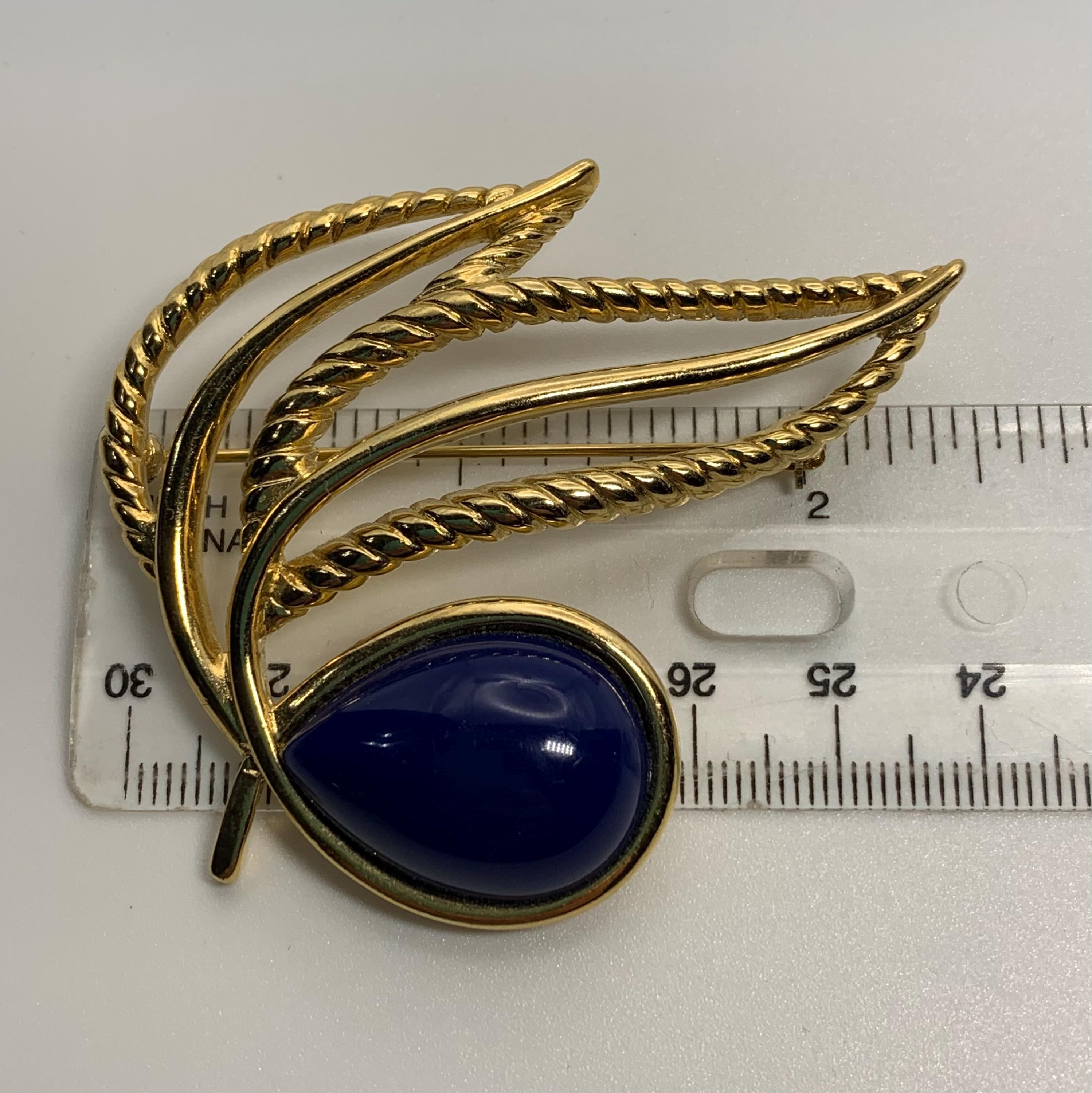 Vintage Signed Designer Trifari Blue Teardrop Shaped Cabochon Gold ...