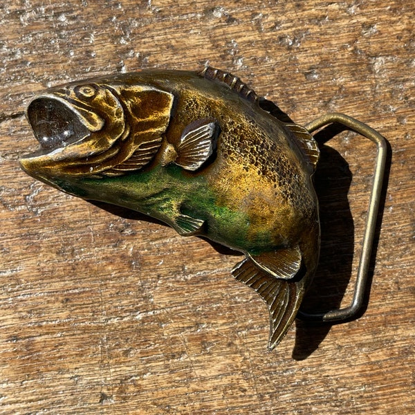 Vintage Bass fish fishing enameled brass colored belt buckle Indiana Metal Craft 1978