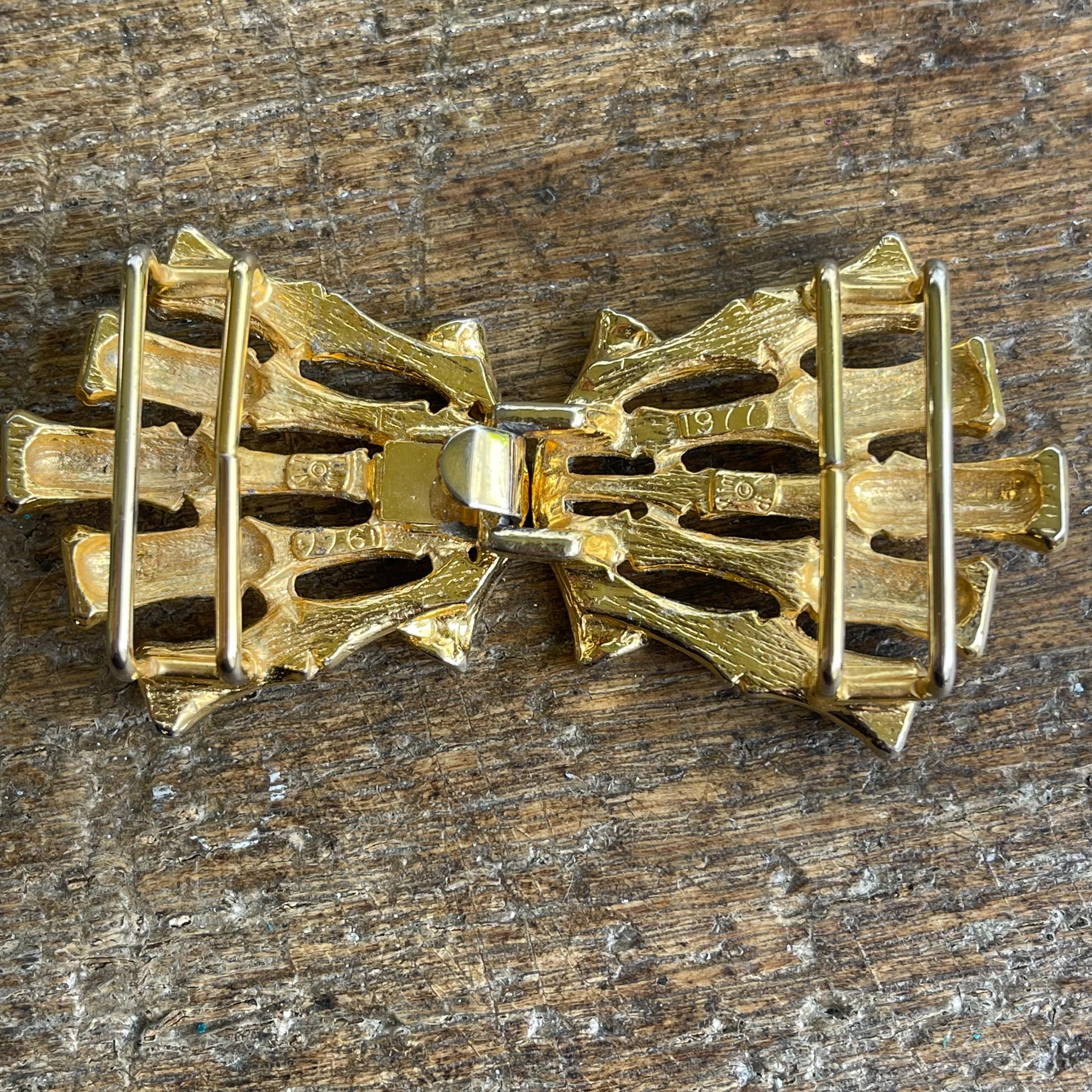Mimi di N Design vintage bamboo belt buckle Vintage Mimi Di N Signed Buckle Bamboo Figural Raised Design  main image 2