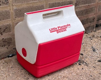 Igloo Little Playmate Deluxe Lunch Cooler Red White