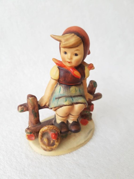 RARE TMK-1 just Resting 112 Hummel Figurine Full Crown 1934-1949