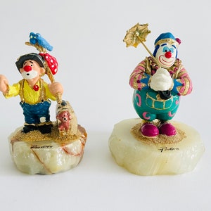 Ron Lee Clown &quot;Going South&quot; and &quot;Circus Clown&quot; Art Sculptures, Limited Edition, Artist Signed, Numbered, Collectors Club, Umbrella, Hiker