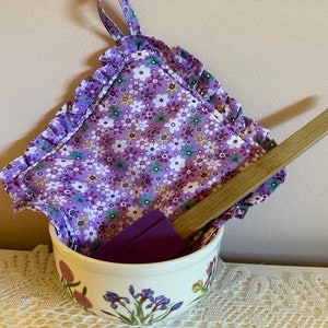 PURPLE FLOWER Pot Holder