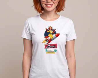 Camiseta Atomic Coffee Rocket Rider — Camiseta pin-up espacial Up and Atom