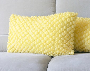 3D textured yellow pillow (pillow + cover), contemporary cushions, unique room decoration, handmade 3D shibori fabric, wow