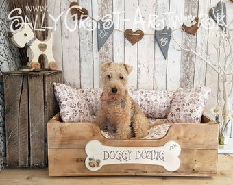 Handcrafted wooden dog bed, Driftwood Brown, MEDIUM-LARGE - 75cm x 54cm x 25cm  (29.5" x 20.5" x 10")