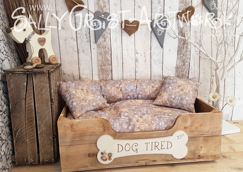 Handcrafted wooden dog bed, Driftwood Brown, MEDIUM-LARGE 75cm x 54cm x 25cm 29.5 x 20.5 x 10 Dog Tired