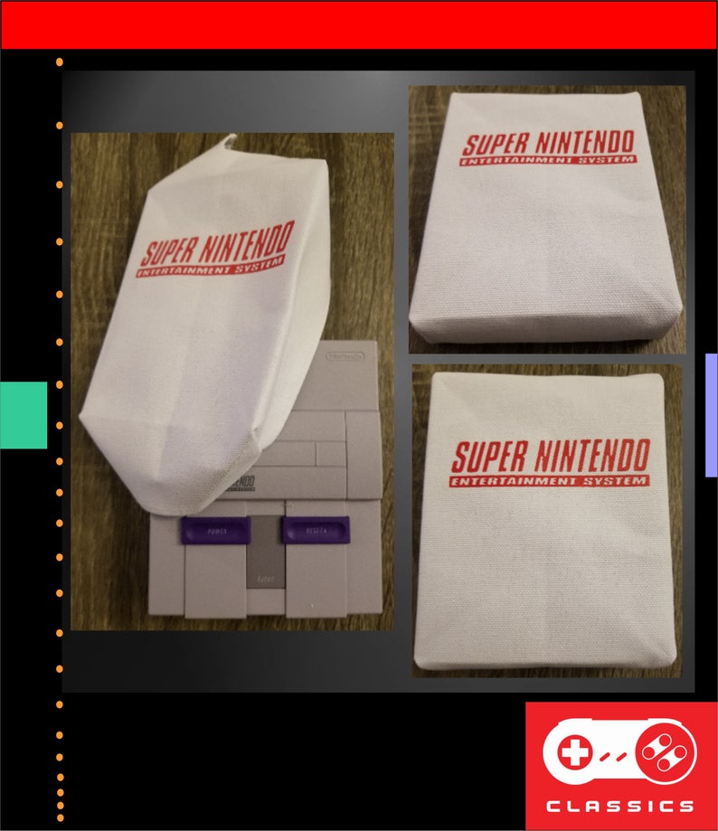 Op de afbeelding: Een Super Nintendo Entertainment System console met een witte beschermhoes met de rode tekst "SUPER NINTENDO ENTERTAINMENT SYSTEM". De afbeelding toont ook de aan/uit- en resetknoppen van de console.