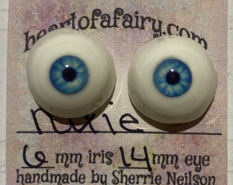 Custom or Resin - Glass like eyes Nixie
