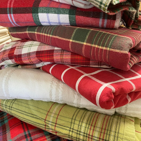 Christmas Plaid Cloth Napkins, Set of 6, Great for Family Gatherings, Holidays and Everyday Meals, Americana Farmhouse Style, Chow with ME