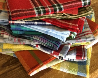 Vintage Plaid Cloth Napkins, Set of 4, Great for Family Gatherings, Holidays and Everyday Meals, Americana Vintage by Chow with ME