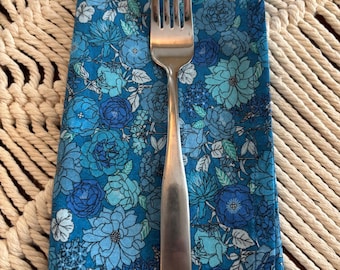 Colorful Blue Floral Cloth Napkins, Set of 4