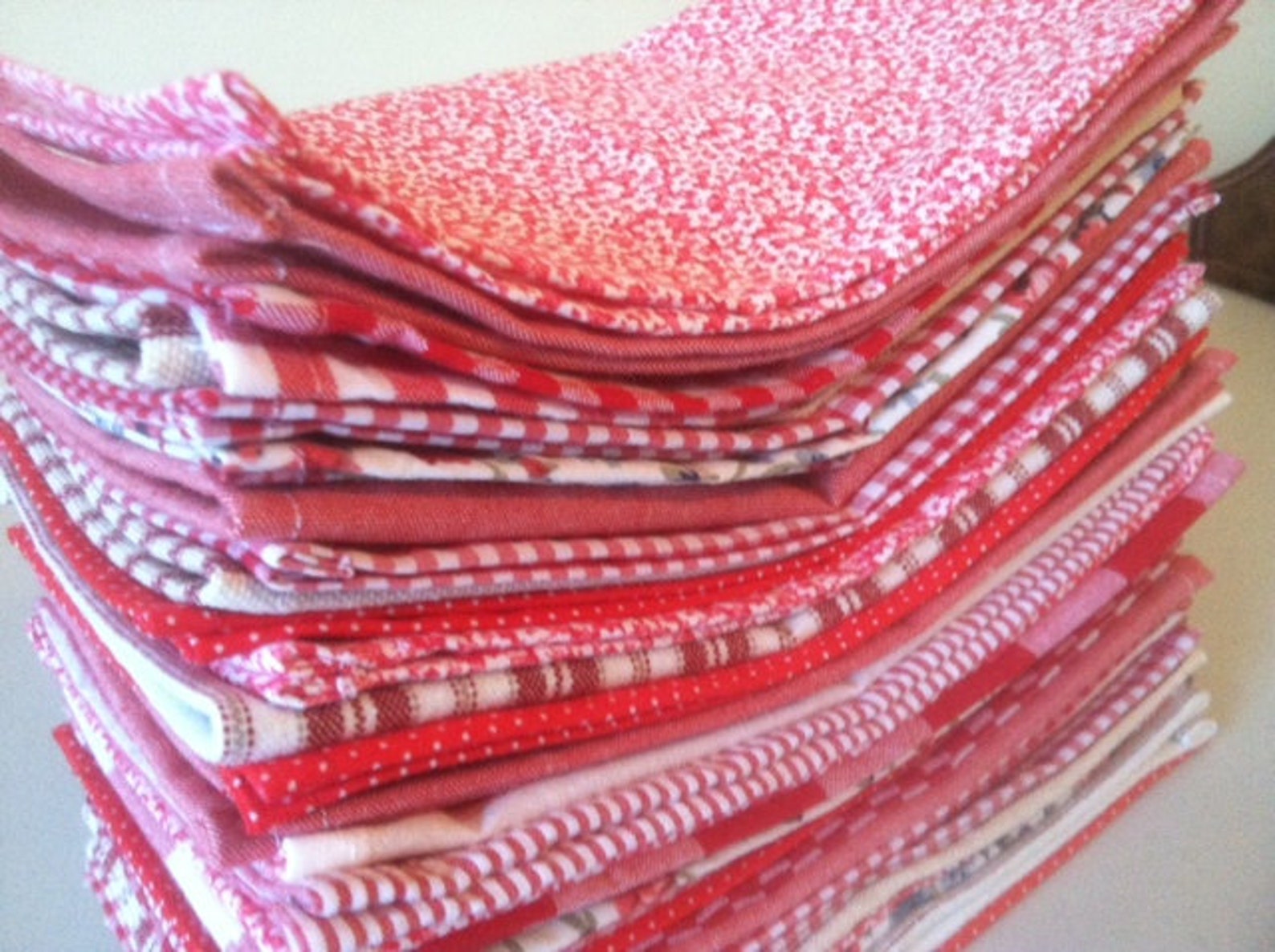 Red and White Cloth Napkins Set of 10 Holiday Table Decor Etsy