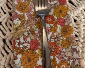 Colorful Dusty Rose, Apricot and Orange Floral Cloth Napkins, Set of 4