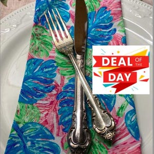 Tropical Vibe Table Linens,  Set of 4, 18 inch, Turquoise - Teal, Hot Pink and Minty Green Leaves, Super Colorful, Soft Premium Fabric