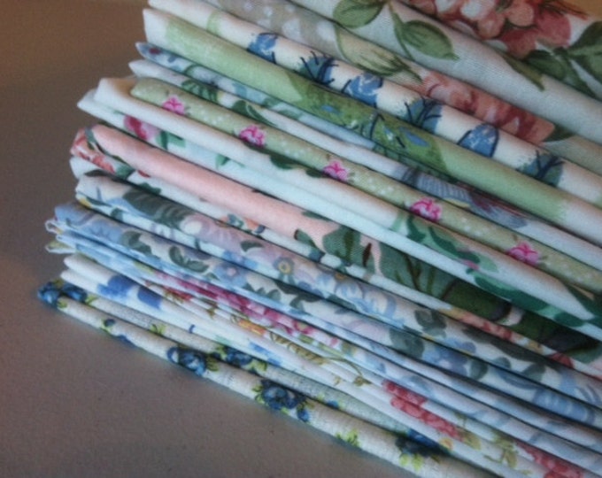 Floral Cloth Napkins, Cottage Chic, Wedding Decor, Set of 10